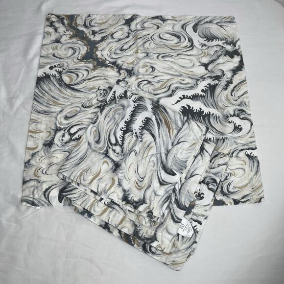 Pottery Barn cotton-linen marbled print napkins, set of 4, dinner, party, lunch. - Picture 3 of 6